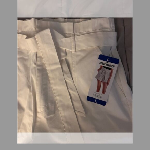 Steve Madden Ladies' Cinch Short - Picture 6 of 7